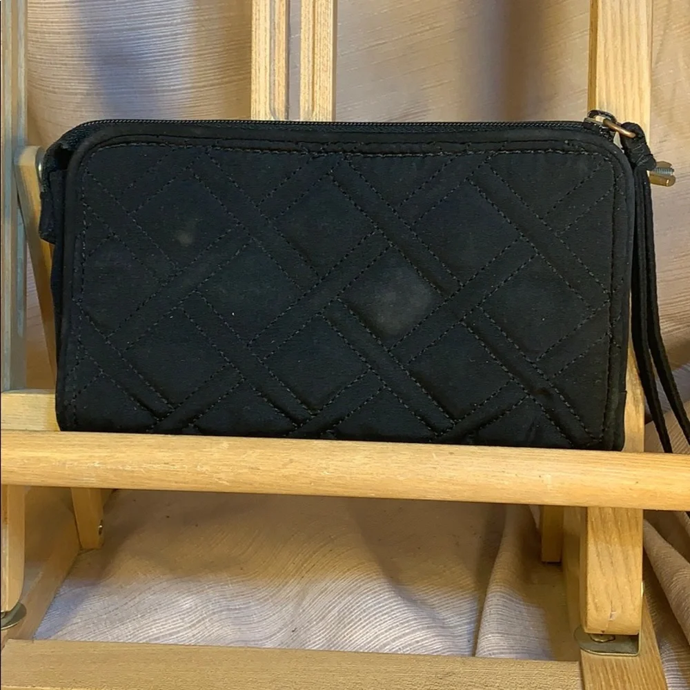 Vera Bradley multi-pocket wallet w/zipper coin pkt - Picture 2 of 14